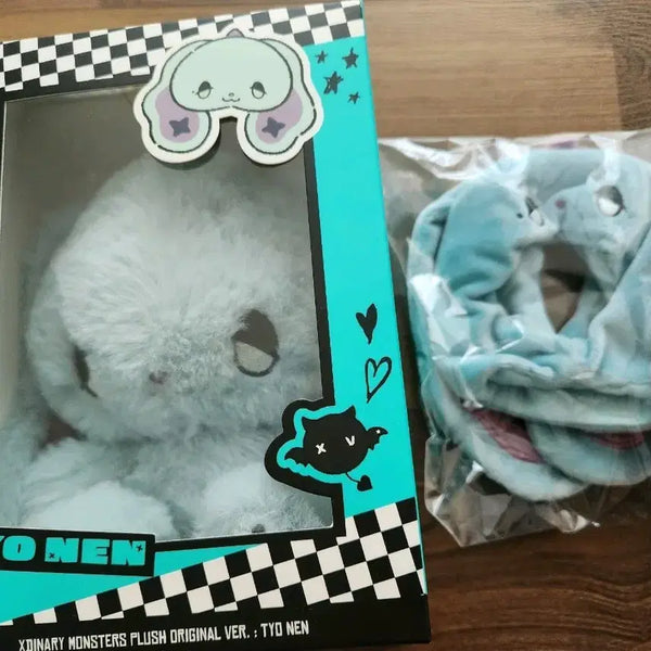 [BUNJANG] Tyoen Doll & Lightstick Cover Bundle Set / 툐낸 인형, 응원봉 커버