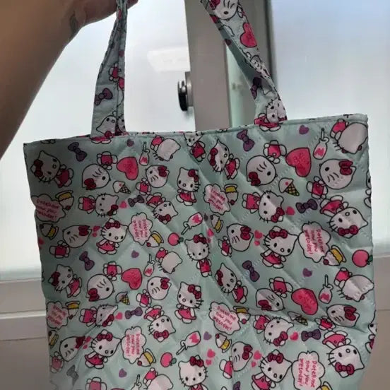 [BUNJANG] Hello Kitty Quilted Tote Bag / 헬로키티 퀼팅 토트백