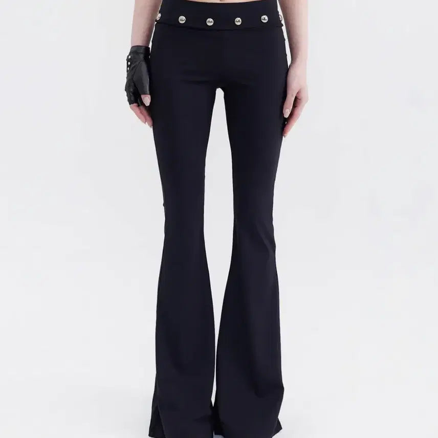 [BUNJANG] Rinhirin Stud Flare Leggings Pants / 린하린 스터드 플레어 레깅스 팬츠