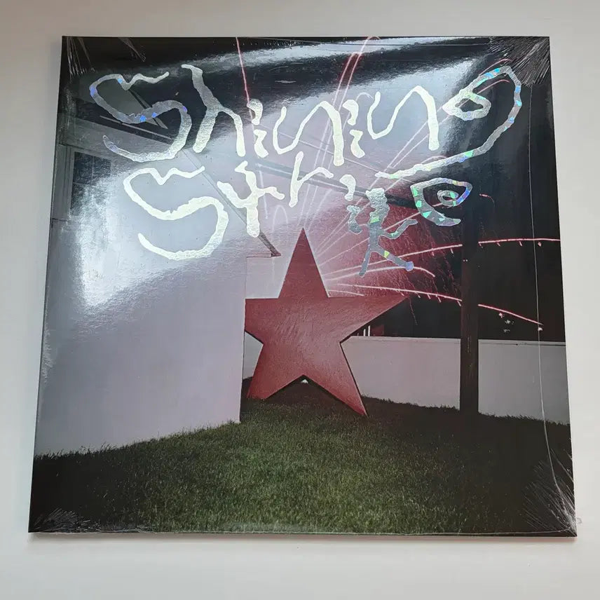 [BUNJANG] Shinnyeonru Shining Strike Transparent Red Color LP / 신인류 빛나는 스트라이크 투명레드컬러 엘피