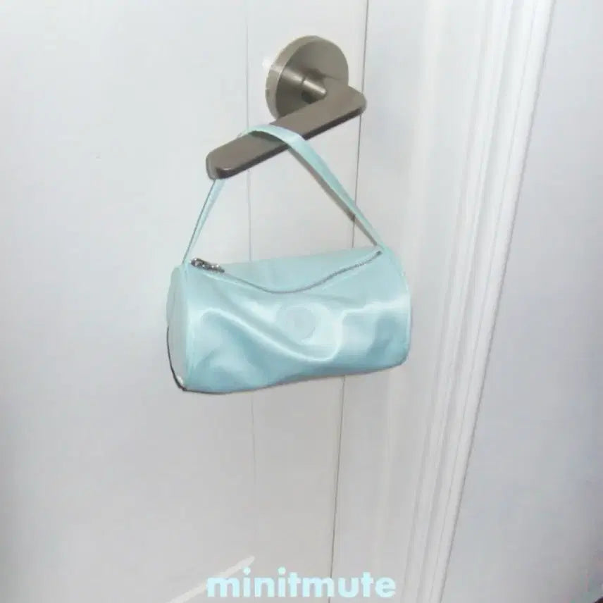 [BUNJANG] Minuitmint Clossacle Satin Blue / 미닛뮤트 클로써클 클로서클 새틴 블루 (새상품)