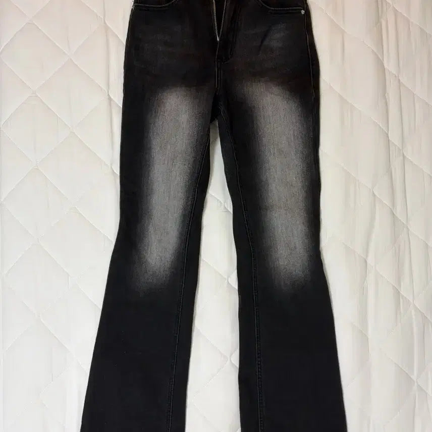 [BUNJANG] High Waist Bootcut Denim Pants / 하이웨스트 부츠컷 데님 팬츠 여성 흑청 연청