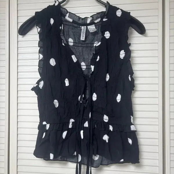[BUNJANG] H&M Polka Dot Sleeveless Top New / H&M 도트 나시 새상품