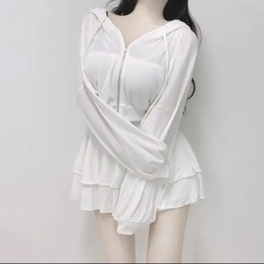[BUNJANG] Balletcore Kkan Kkan Flare Mini Skirt + Hoodie Set (White) / 발레코어 캉캉 플레어 미니스커트 + 후드집업 세트 (화이트)