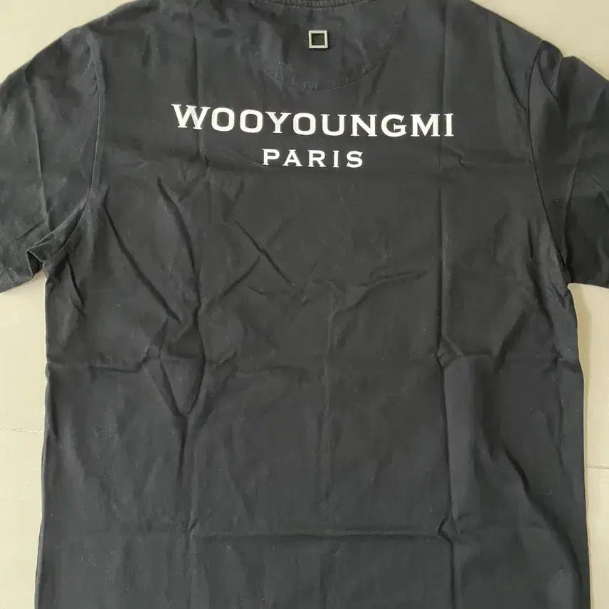 [BUNJANG] Wooyoungmi 23SS Back Logo Short Sleeve T-Shirt Black / 우영미 23SS 백로고 반팔티셔츠 블랙