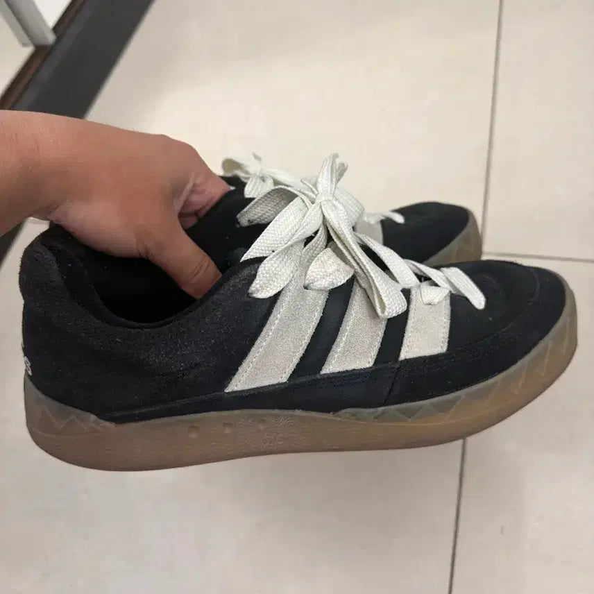 [BUNJANG] Adidas Adimatic Core Black Off White Sneakers / 아디다스 아디매틱 코어 블랙 오프 화이트 270