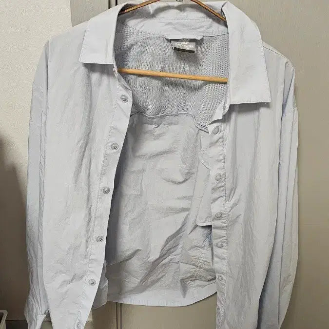 [BUNJANG] New Balance Women's Shirred Windbreaker S (85) / 뉴발란스 셔츠형 바람막이