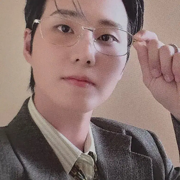 [BUNJANG] Young K Blood Death Makeup POB Photocard / 영케이 블드미 미공포 포카