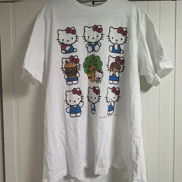 [BUNJANG] Uniqlo Hello Kitty T-Shirt XL / [XL] 유니클로 헬로키티 반팔티