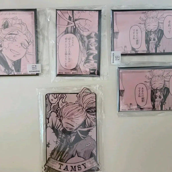 [BUNJANG] Chikawa Tamuji Marukuji Acrylic Stand & Can Badge Set / 가치아쿠타 타무지 마루쿠지 아크릴스탠드 캔뱃지