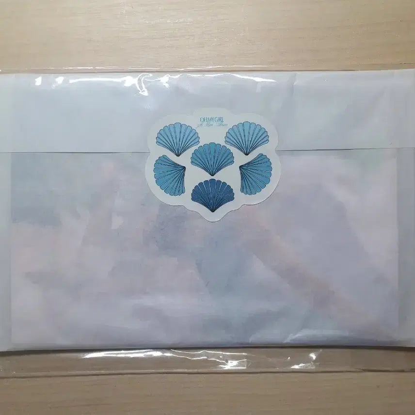 [BUNJANG] OH MY GIRL Summer Package Hologram Postcard Set (Sealed) / 오마이걸 여름이 들려 md 홀로그램 엽서 세트 미개봉
