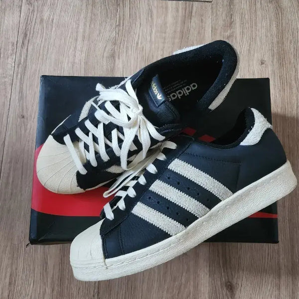 [BUNJANG] Adidas Superstar 82 Black White 255 / 아디다스 슈퍼스타 82 블랙화이트 255