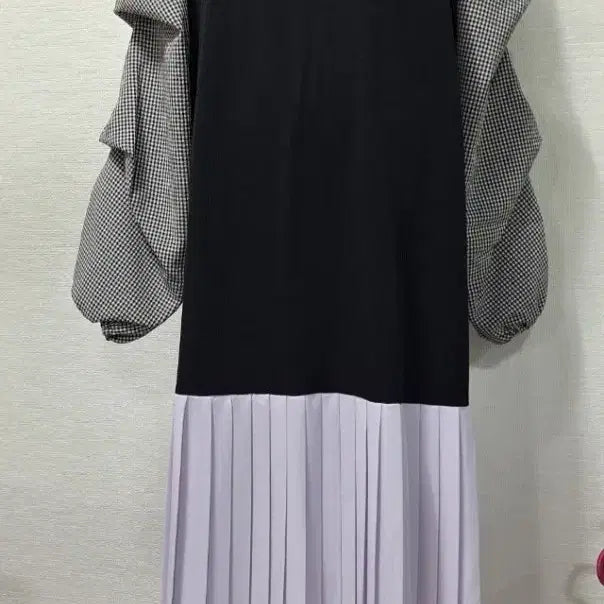 [BUNJANG] Black Check Puff Sleeve Pleated Long Dress / 블랙 체크 퍼프 소매 플리츠 롱 원피스