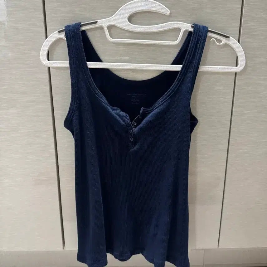 [BUNJANG] Brandy Melville Navy Camisole / 브랜디멜빌 네이비 나시