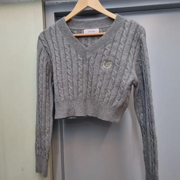 [BUNJANG] Rola Rola Cropped Knit Sweater / 로라로라 크롭 니트 85~90