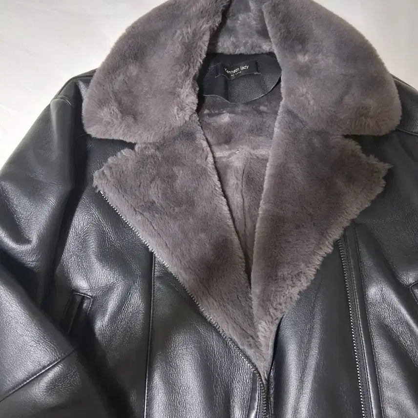 [BUNJANG] Kenneth Lady Black Mustang Jacket / 케네스 레이디 무스탕 자켓 블랙