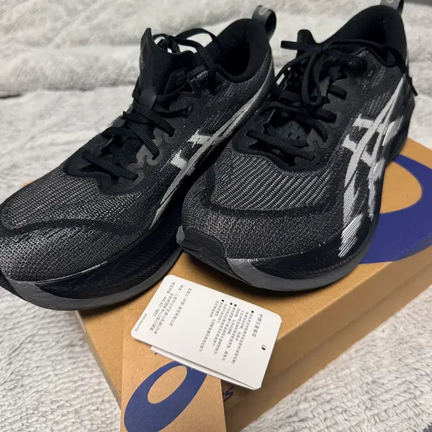 [BUNJANG] ASICS Superblast 2 Black White 260mm Running Shoes / 아식스 슈퍼블라스트 2 블랙 화이트 260mm