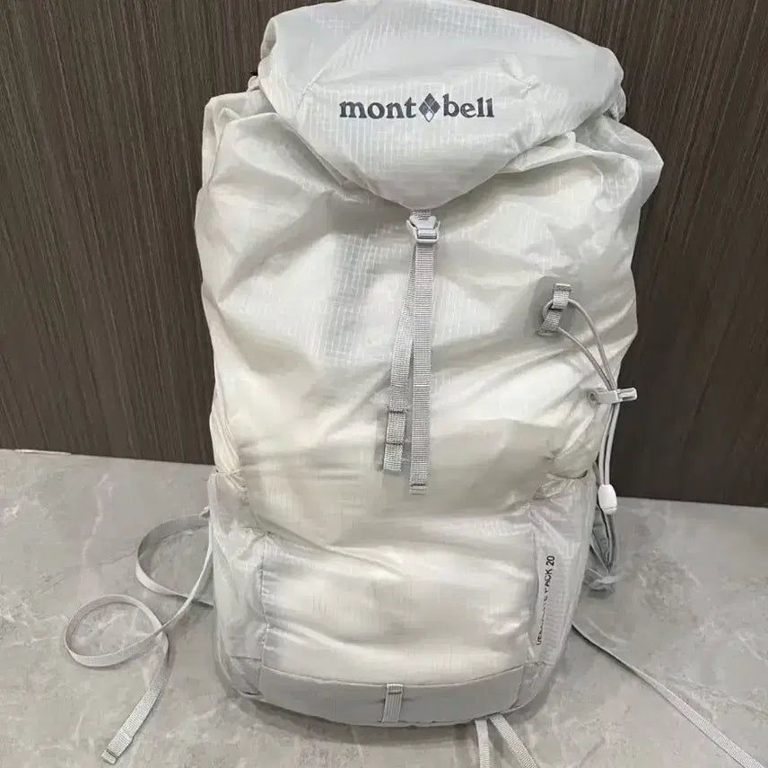 [BUNJANG] Mont-bell Lightweight Hiking Backpack - Ivory / 여자 자가용 몬벨 경량 등산 배낭 아이보리 백패킹 하이킹 가벼운 백팩