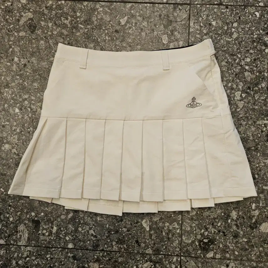 [BUNJANG] Vivienne Westwood Golf Wear Pleated Skirt / 비비안웨스트우드 골프웨어 플리츠 스커트