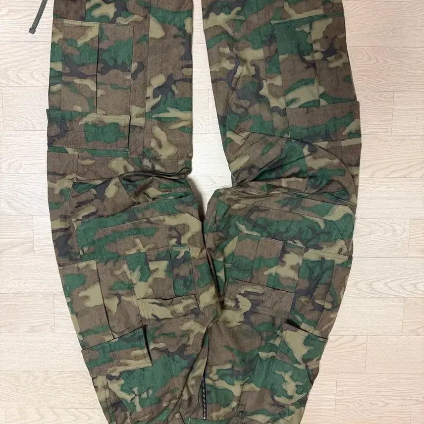 [BUNJANG] Fromwhen Archive Camo Pants Green Camo Size 2 / 파프롬왓(파아카이브) 카모팬츠 2사이즈