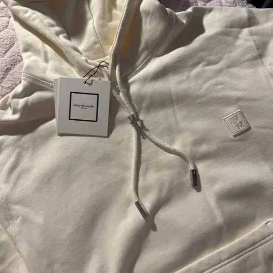 [BUNJANG] Wooyoungmi Back Logo Hoodie Ivory / 우영미 백로고 후드