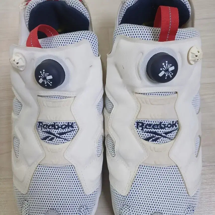 [BUNJANG] Reebok Instapump Fury White Sneakers / 리복 퓨리 인스타펌프 화이트 팝업