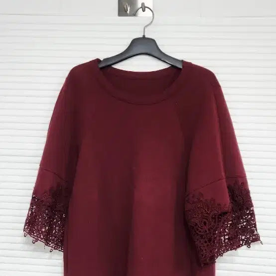[BUNJANG] Sisley Burgundy Lace Sleeve Blouse / 시슬리 버건디 레이스소매 티셔츠
