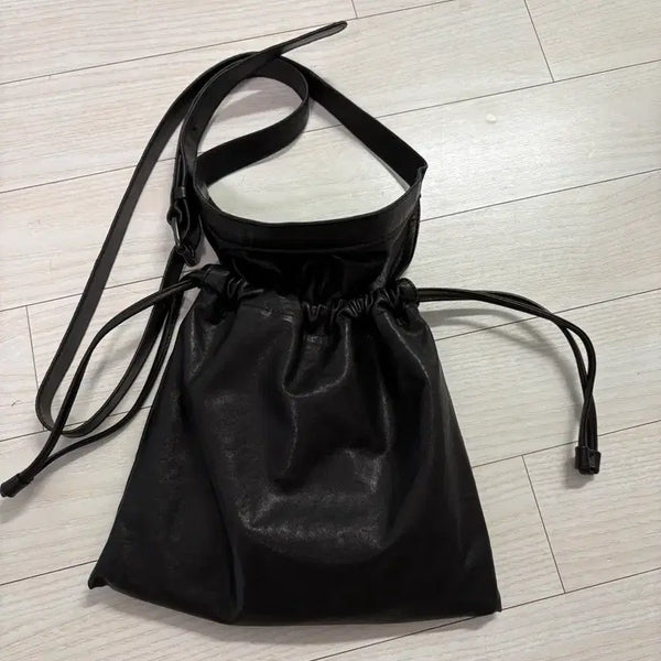 [BUNJANG] Eastlog Apron Leather Bag Black / 이스트로그 에이프런 레더백 블랙