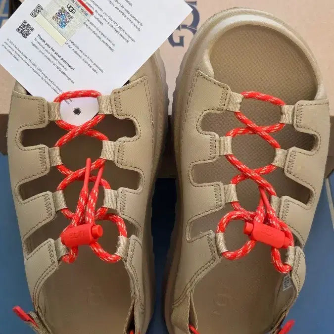 [BUNJANG] UGG Golden Glow Toggle Sandals Beige / UGG 골든글로우 토글 샌들 베이지색