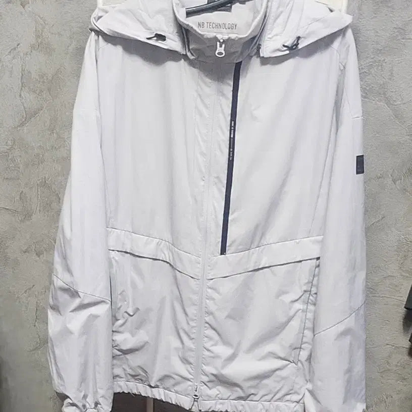 [BUNJANG] New Balance Hooded Zip-Up Jacket Beige / 뉴발란스후드집업