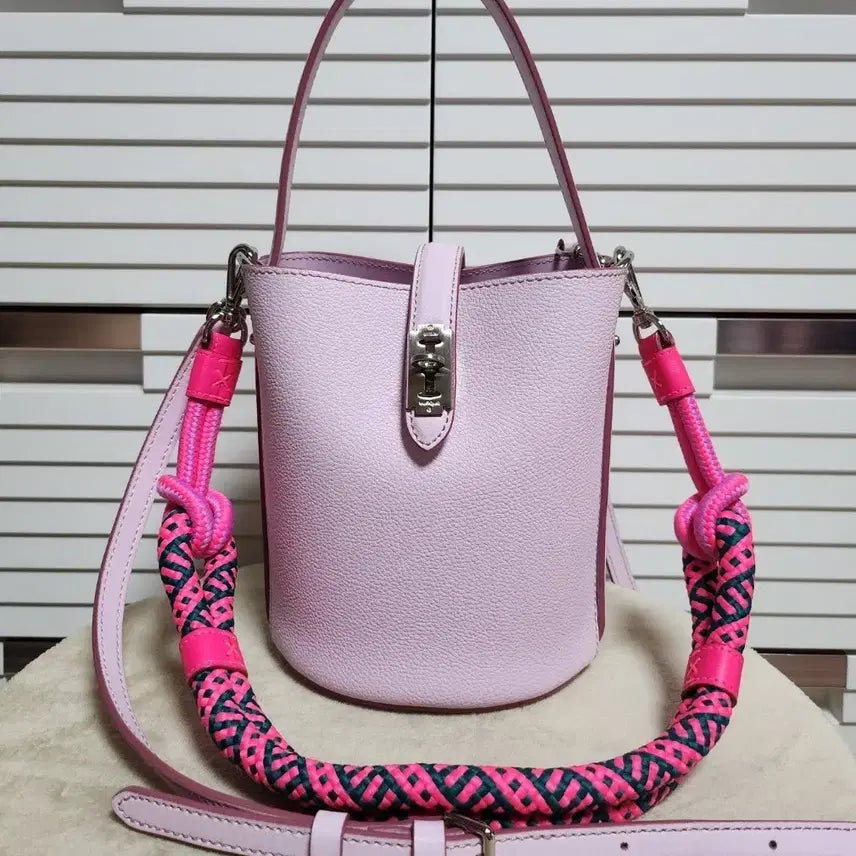 [BUNJANG] Vunque Bughi Hobo Piccolo Blush Pink Leather Shoulder Bag / 분크 부기호보 피콜로 블러쉬 핑크