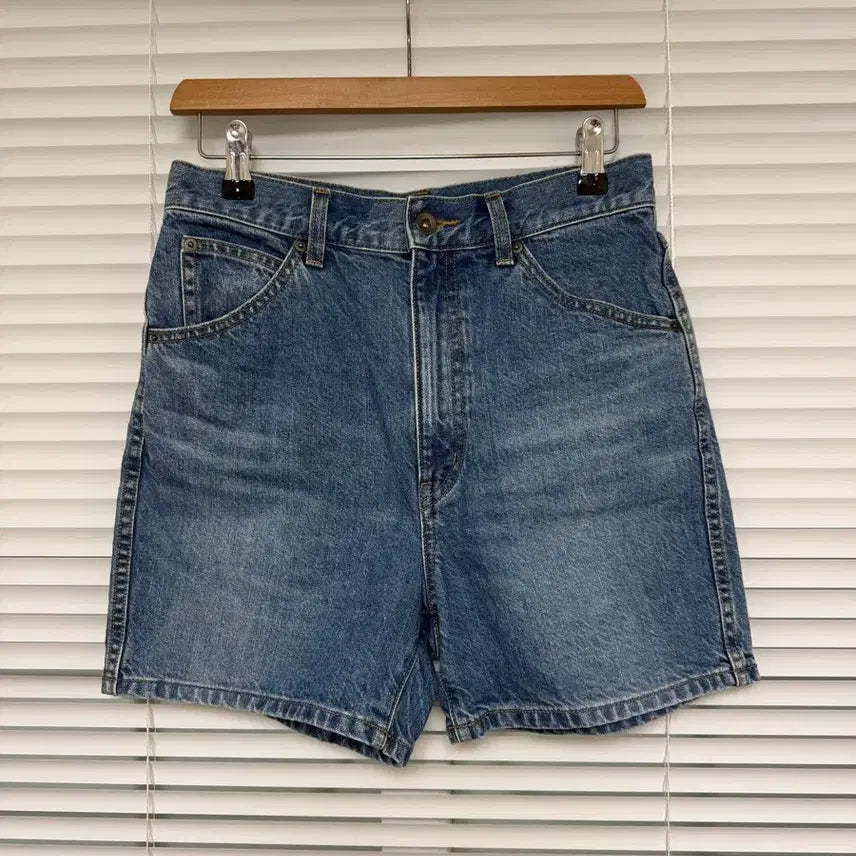 [BUNJANG] Uniqlo U Denim Short Pants / 유니클로 U 데님 숏팬츠 25인치