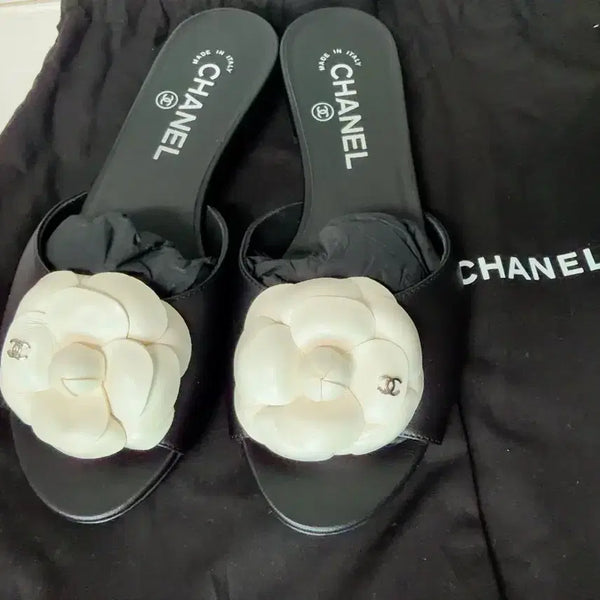 [BUNJANG] Chanel Camellia Mules Black Size 37 / 샤넬 카멜리아 뮬 블랙 37 (정품)새상품