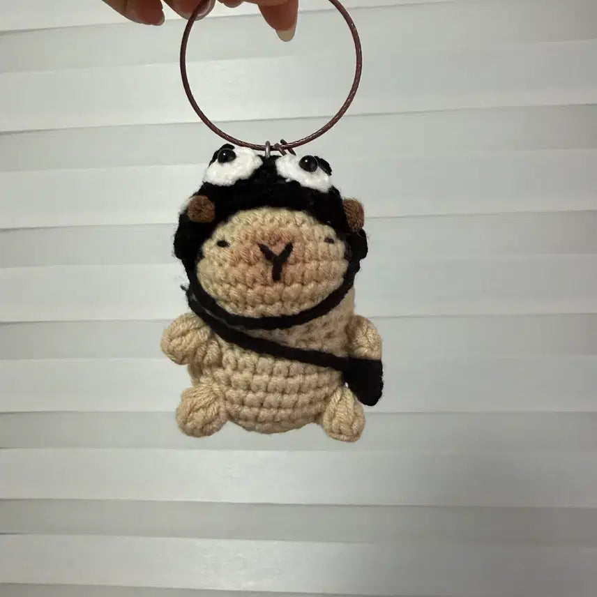 [BUNJANG] Knitted Capybara Keychain / 뜨개 카피바라인형 키링