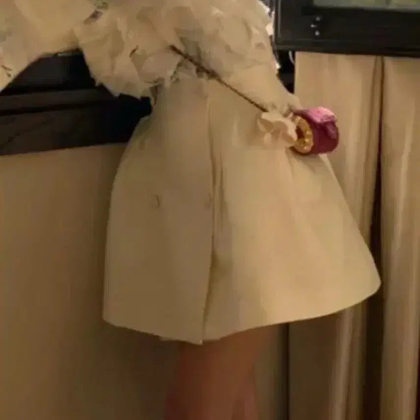 [BUNJANG] Seokookie Ivory Four-Button Shirring Skirt / 서쿠키 아이보리 포버튼 셔링 스커트