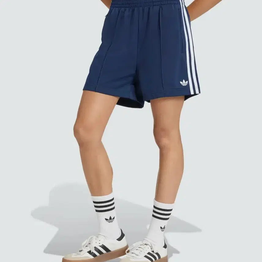 [BUNJANG] Adidas Firebird Classic Short Pants - Night Indigo / KQ9633 / 아디다스 파이어버드 클래식 숏 팬츠 - 나이트인디고 / KQ9633