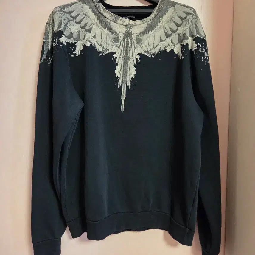 [BUNJANG] Marcelo Burlon Glitch Sweatshirt Black / 마르셀로 불론 글릭 맨투맨 블랙