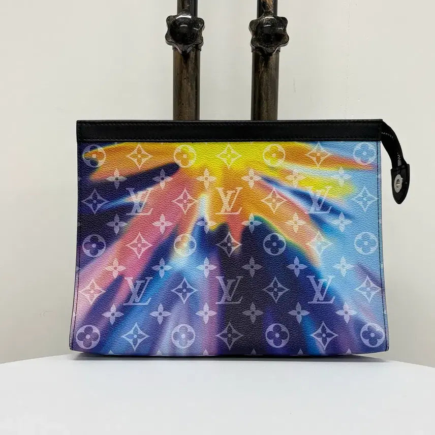 [BUNJANG] Louis Vuitton Monogram Sunset LV Logo Clutch Bag / [OS]루이비통 LV로고 선셋 클러치백