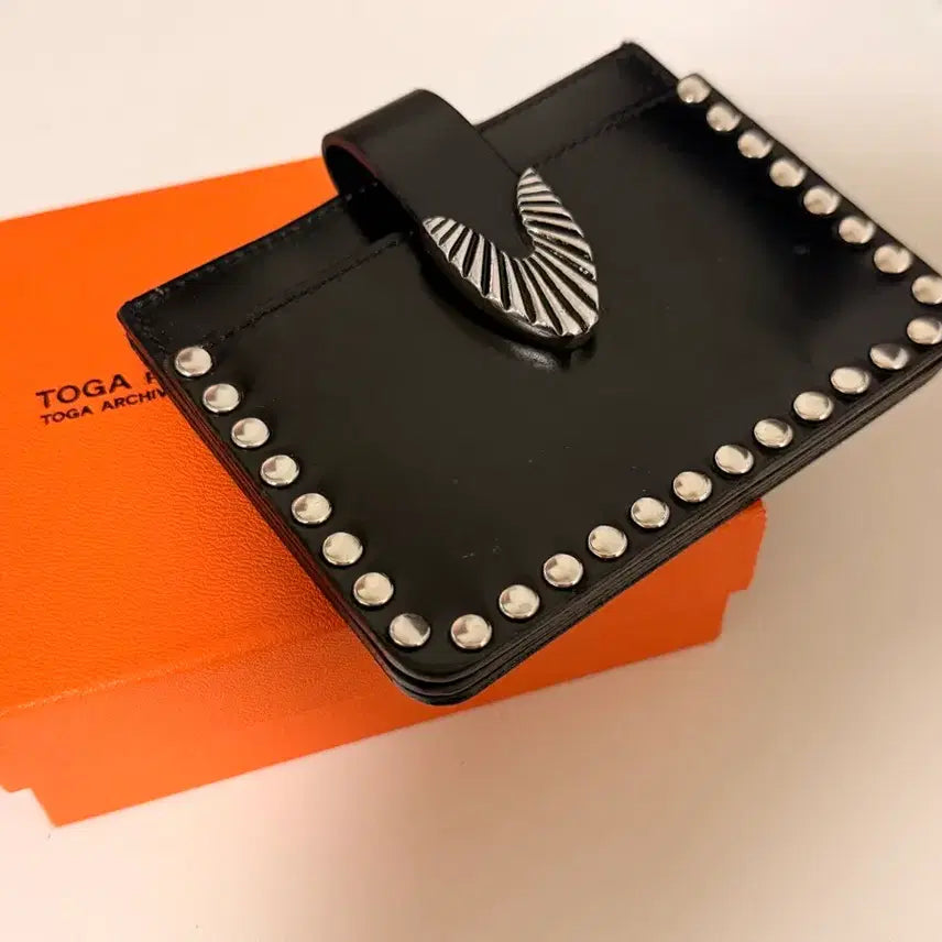[BUNJANG] TOGA Stud Card Wallet Black / 토가 스터드 카드 지갑 toga