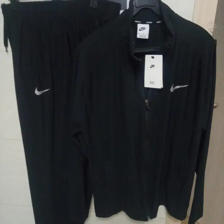 [BUNJANG] Nike Spring/Summer Training Set Black XL / 나이키 춘하용 트레이닝 세트 블랙 XL 새상품