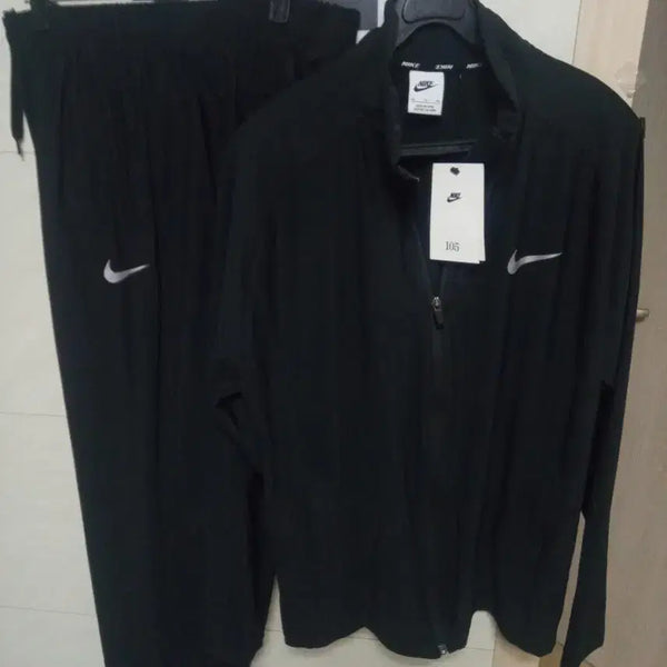[BUNJANG] Nike Spring/Summer Training Set Black XL / 나이키 춘하용 트레이닝 세트 블랙 XL 새상품