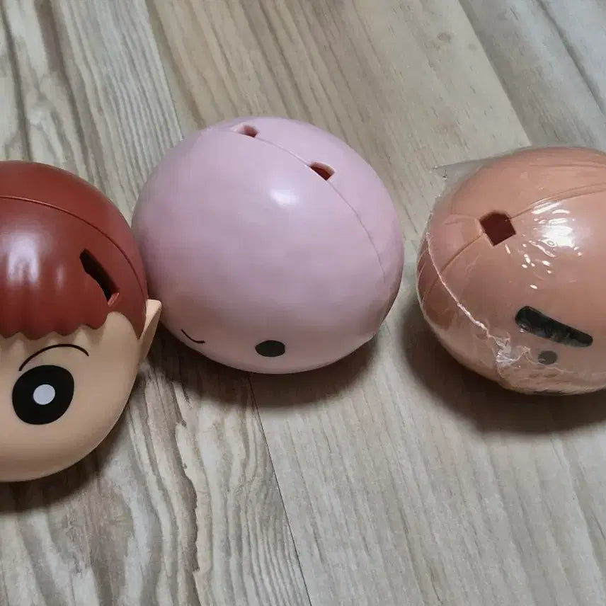 [BUNJANG] Crayon Shin-chan Yubi Rabbit & Buriburi Monster Figure Set / 짱구 유리 토끼인형 부리부리몬 조립 피규어 가챠 일괄