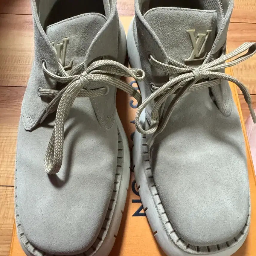 [BUNJANG] Louis Vuitton Suede Boots Size 6 (250-255) / 루이비통 스웨이드 이동휘 부츠6사이즈(250-255) 팝니다