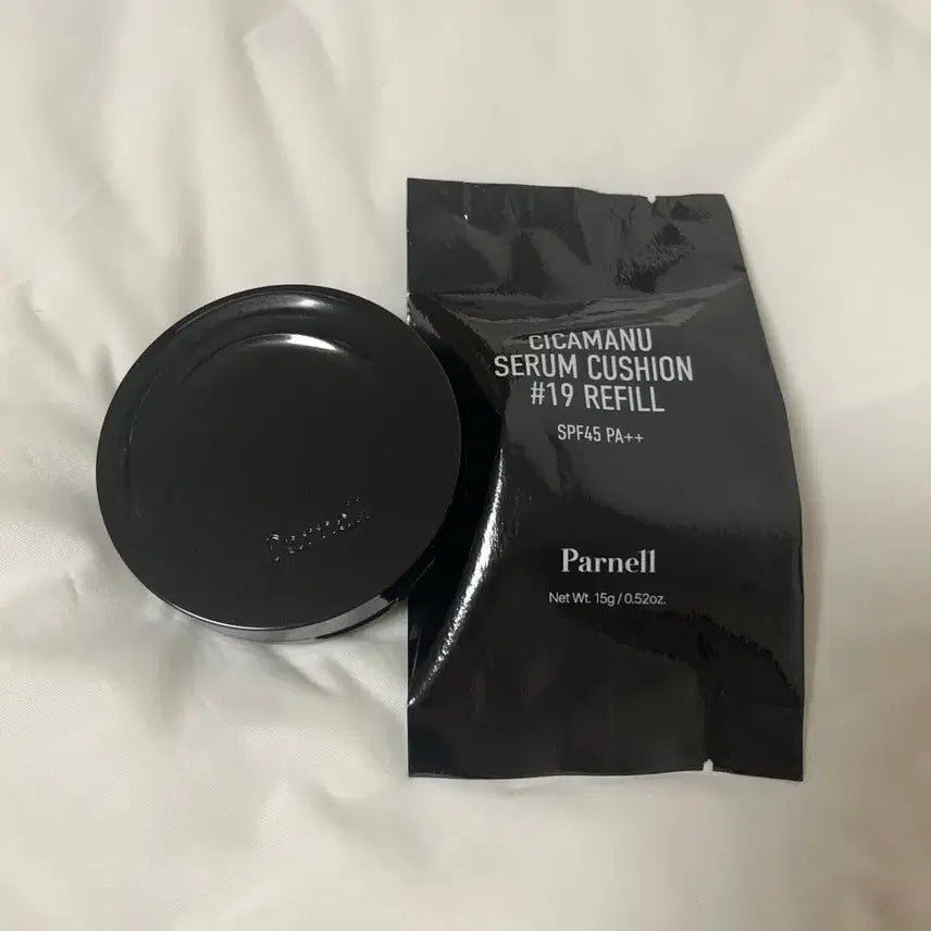 [BUNJANG] Parnell Cicamanu Serum Cushion (19 Light Beige) - Holiday Edition Set with Refill / 파넬 시카마누 세럼 쿠션 19호 본품+리필 홀리데이