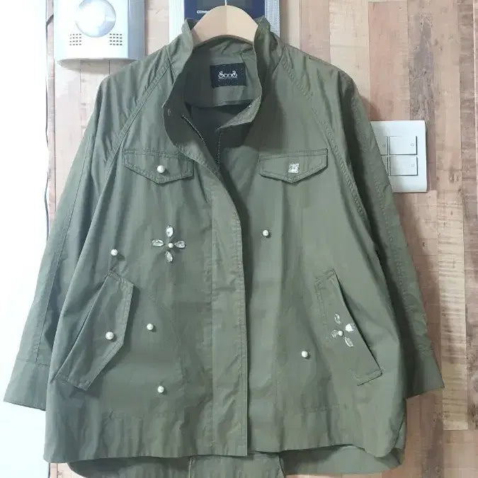 [BUNJANG] Soos Pearl Embellished Field Jacket / 수스 진주 장식 야상 자켓