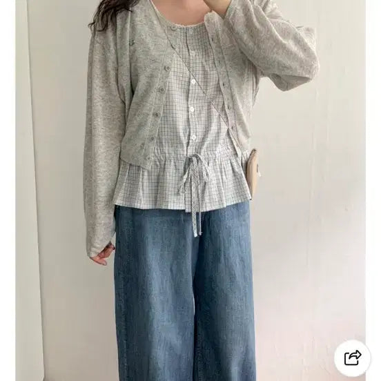 [BUNJANG] Andday Layered Frill Sleeveless Blouse / 엔드데이 자체제작 레이어드 프릴 나시 블라우스