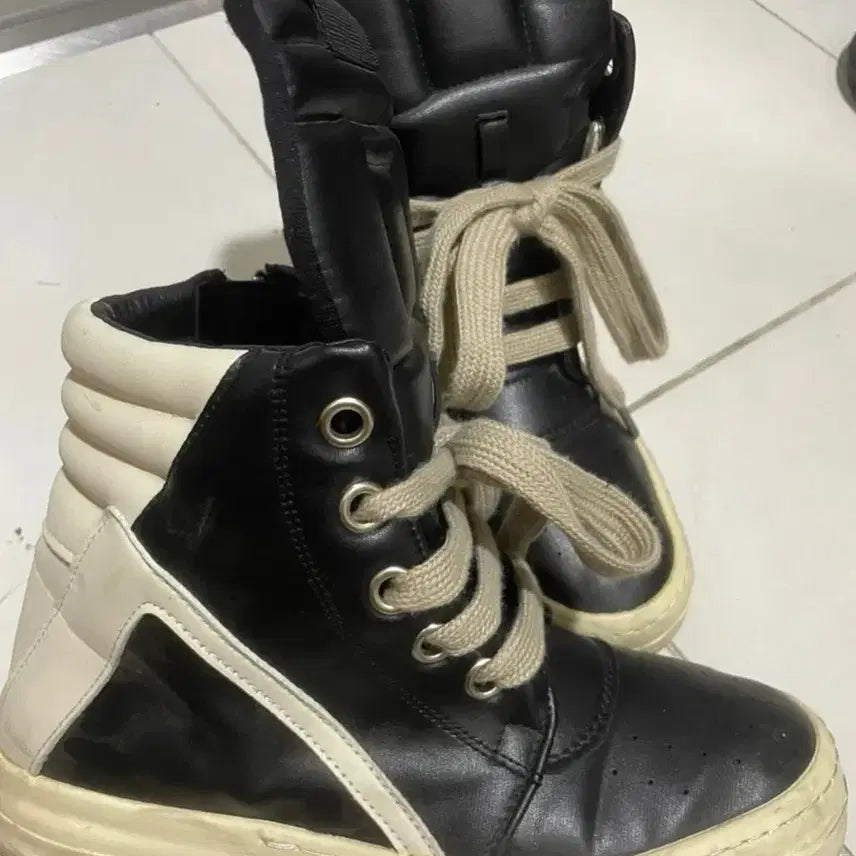 [BUNJANG] Rick Owens High-Top Sneakers Black/Beige Size 270 / 릭오웬스 신발 270사이즈