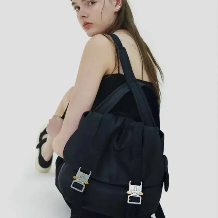[BUNJANG] Neuling 5:30 PM Backpack Black / 닐링 오후 다섯시반 백팩 블랙