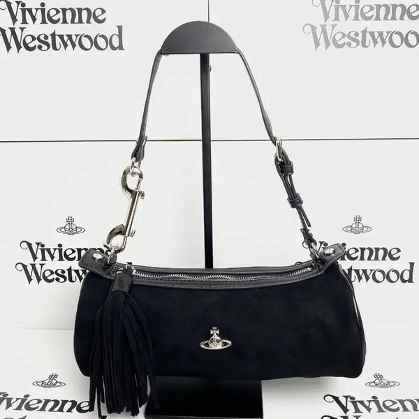 [BUNJANG] Vivienne Westwood Suede Fringe Shoulder Bag Black / 여자 자가용 정품 비비안 웨스트우드 스웨이드 숄더백 블랙 술 장식 바게트백 병행수입