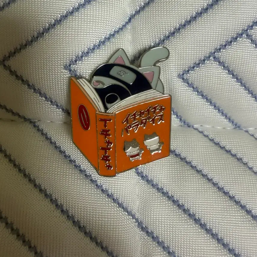 [BUNJANG] Naruto Hatake Kakashi Kakanian Megacat Badge / 나루토 하타케 카카시 카카냥 메가캣 뱃지